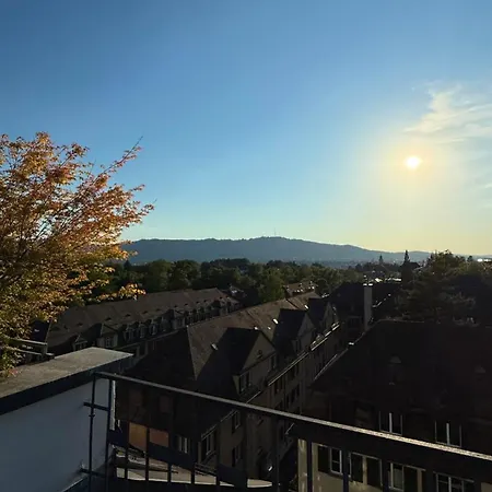 Geraeumiges In Charmantem Altbau