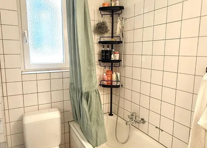 Geraeumiges In Charmantem Altbau Appartement