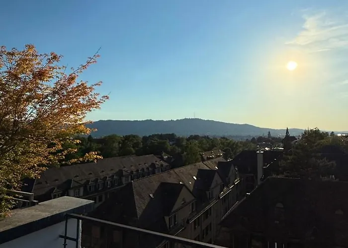 Geraeumiges In Charmantem Altbau